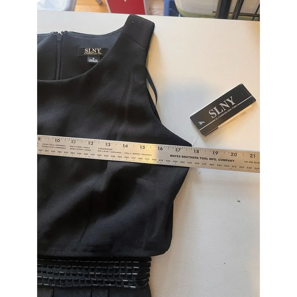 SLNY Women's Size 6 Dress NEW Fit‎ & Flare Sleeveless Overlay Pleated Pockets